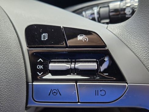 Certified 2024 Hyundai Elantra SEL FWD image 26