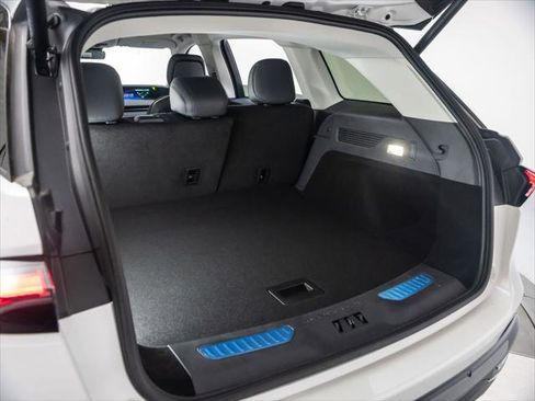 New 2026 Lincoln Nautilus Premier AWD/4WD image 30