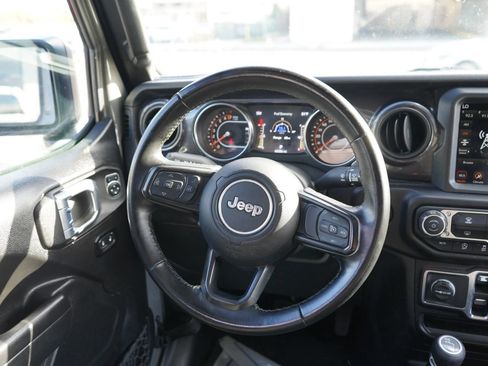 Used 2021 Jeep Gladiator Sport AWD/4WD image 15