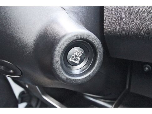 Used 2024 RAM ProMaster 2500 w/ Convenience Group FWD image 19