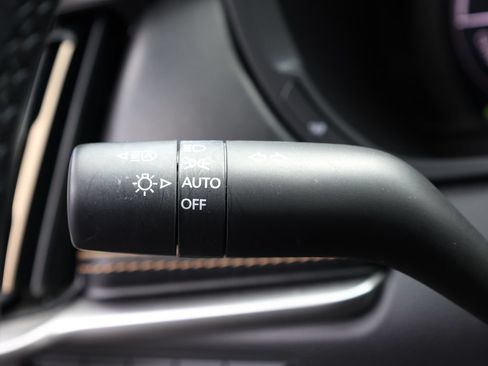 Certified 2025 MAZDA CX-70 Plug-In Hybrid w/ Premium Plus AWD/4WD image 40