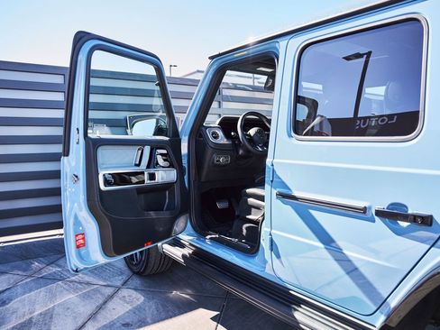 Used 2025 Mercedes-Benz G 63 AMG 4MATIC image 32