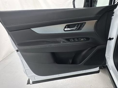New 2025 Nissan Murano SL AWD/4WD image 19