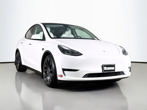 Used 2022 Tesla Model Y Performance image 1