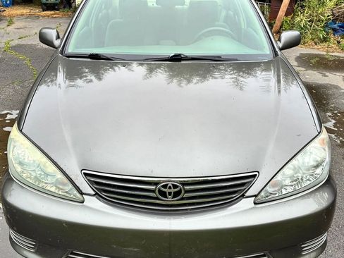 Used 2005 Toyota Camry LE image 11