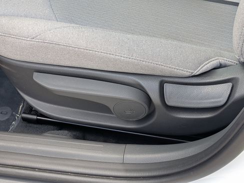 Used 2021 Hyundai Sonata SE w/ Preferred Accessory Package image 19