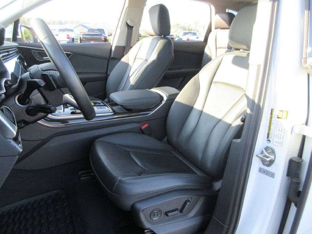 Used 2023 Audi Q7 3.0T Premium Plus AWD/4WD image 22