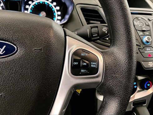 Used 2019 Ford Fiesta SE image 18