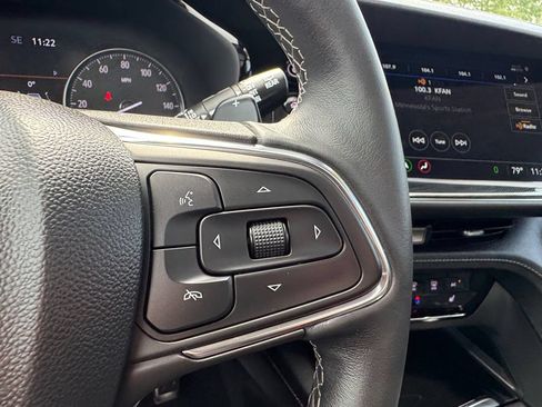 Used 2023 Buick Envision Essence w/ Technology Package I AWD/4WD image 16