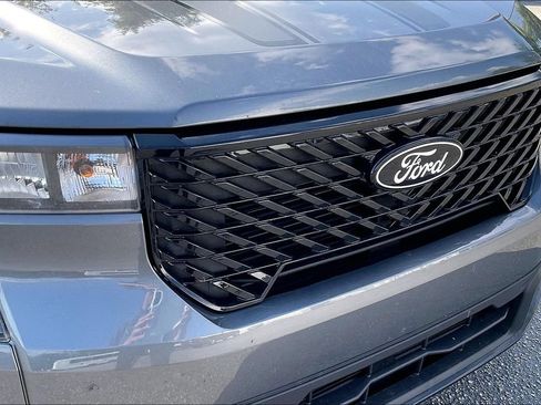 Certified 2025 Ford Maverick XLT w/ XLT Luxury Package AWD/4WD image 29