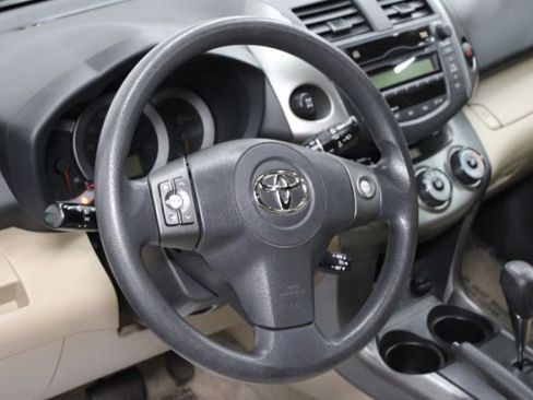 Used 2011 Toyota RAV4 LE w/ Upgrade Value Pkg image 11