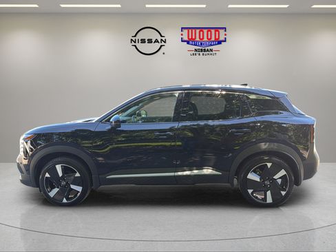 Used 2025 Nissan Kicks SR w/ SR Premium Package AWD/4WD image 5