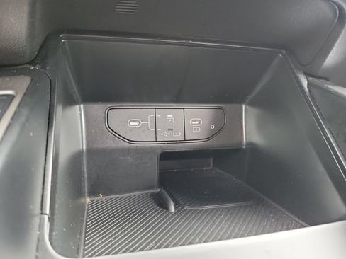 Certified 2024 Kia Sorento S FWD image 26