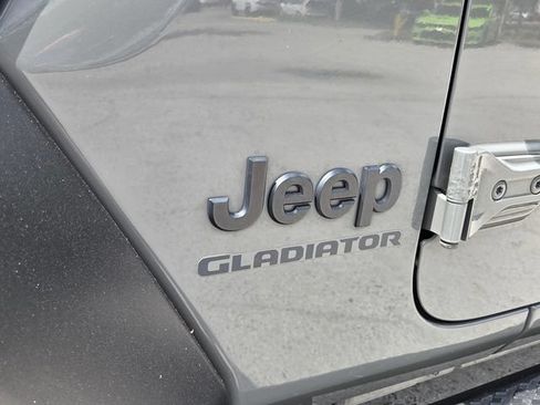 Certified 2020 Jeep Gladiator Sport w/ Quick Order Package 24S AWD/4WD image 12