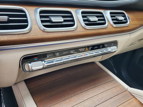 Used 2024 Mercedes-Benz GLE 450 4MATIC image 31