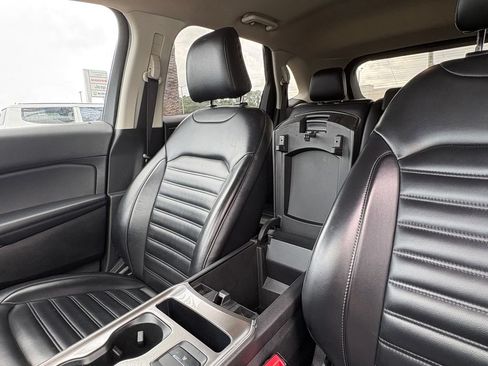 Used 2024 Ford Edge SEL AWD/4WD image 30