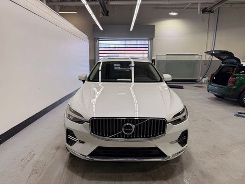 Used 2023 Volvo XC60 B5 Plus w/ Protection Package Premier image 8