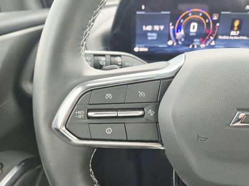 Used 2026 Chevrolet Traverse LT w/ Midnight/Sport Edition FWD image 18