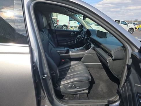 Used 2024 Genesis GV80 2.5T image 10