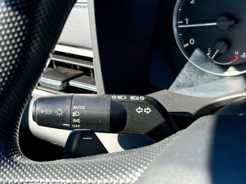 Used 2022 Mitsubishi Outlander ES image 28