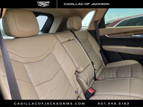Used 2023 Cadillac XT5 Premium Luxury w/ Platinum Package AWD/4WD image 23