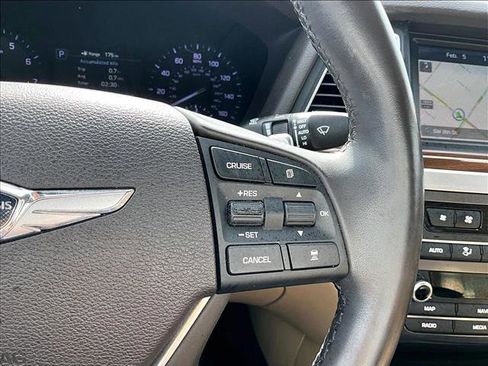 Used 2019 Genesis G80 3.8 image 17
