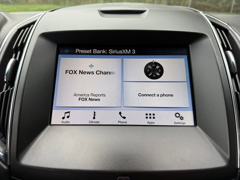 Used 2019 Ford Edge Titanium AWD/4WD image 17