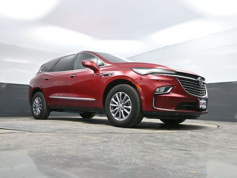 Used 2024 Buick Enclave Premium image 21