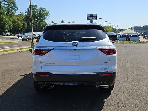 Used 2023 Buick Enclave Essence w/ Experience Buick Package AWD/4WD image 5