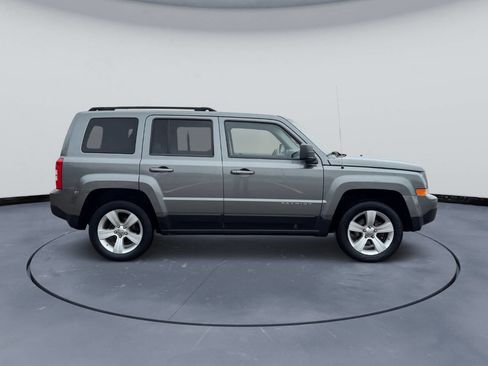 Used 2012 Jeep Patriot Latitude w/ Sun/Sound Group image 5