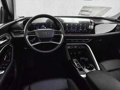 Certified 2025 Audi Q5 Premium w/ Convenience Package AWD/4WD image 19
