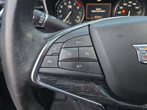 Used 2020 Cadillac XT5 Premium Luxury AWD/4WD image 22