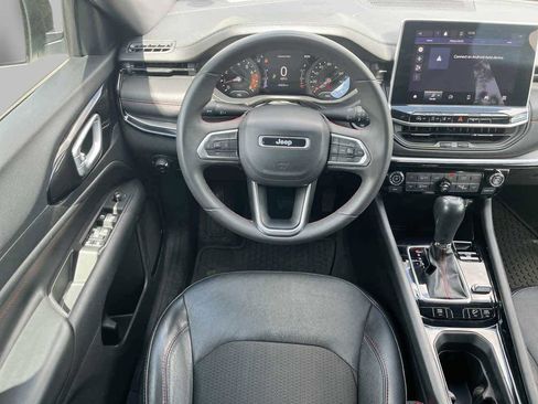 Used 2023 Jeep Compass Trailhawk AWD/4WD image 11