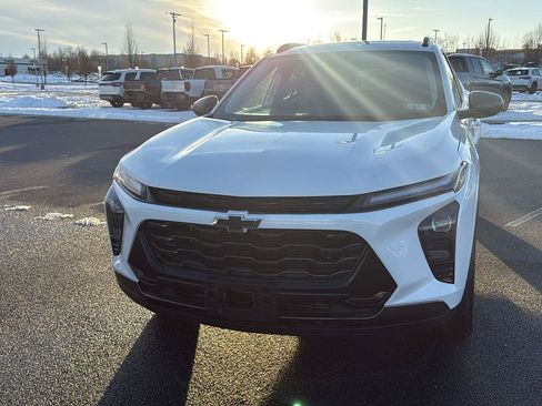 Used 2025 Chevrolet Trax ACTIV w/ Sunroof Package image 16
