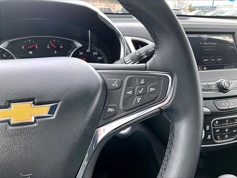 Used 2024 Chevrolet Equinox LT image 24