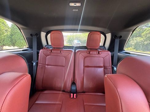 Used 2025 Lincoln Aviator Reserve w/ Equipment Group 201A AWD/4WD image 37