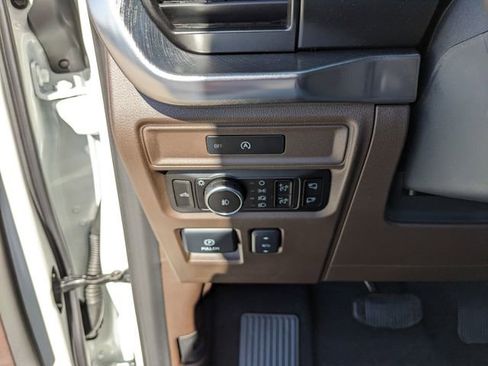 New 2025 Ford F150 King Ranch w/ FX4 Off-Road Package image 29