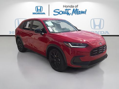 Certified 2025 Honda HR-V Sport image 1