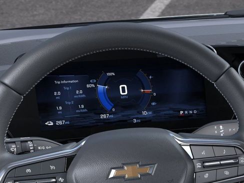 New 2026 Chevrolet Equinox EV LT image 18