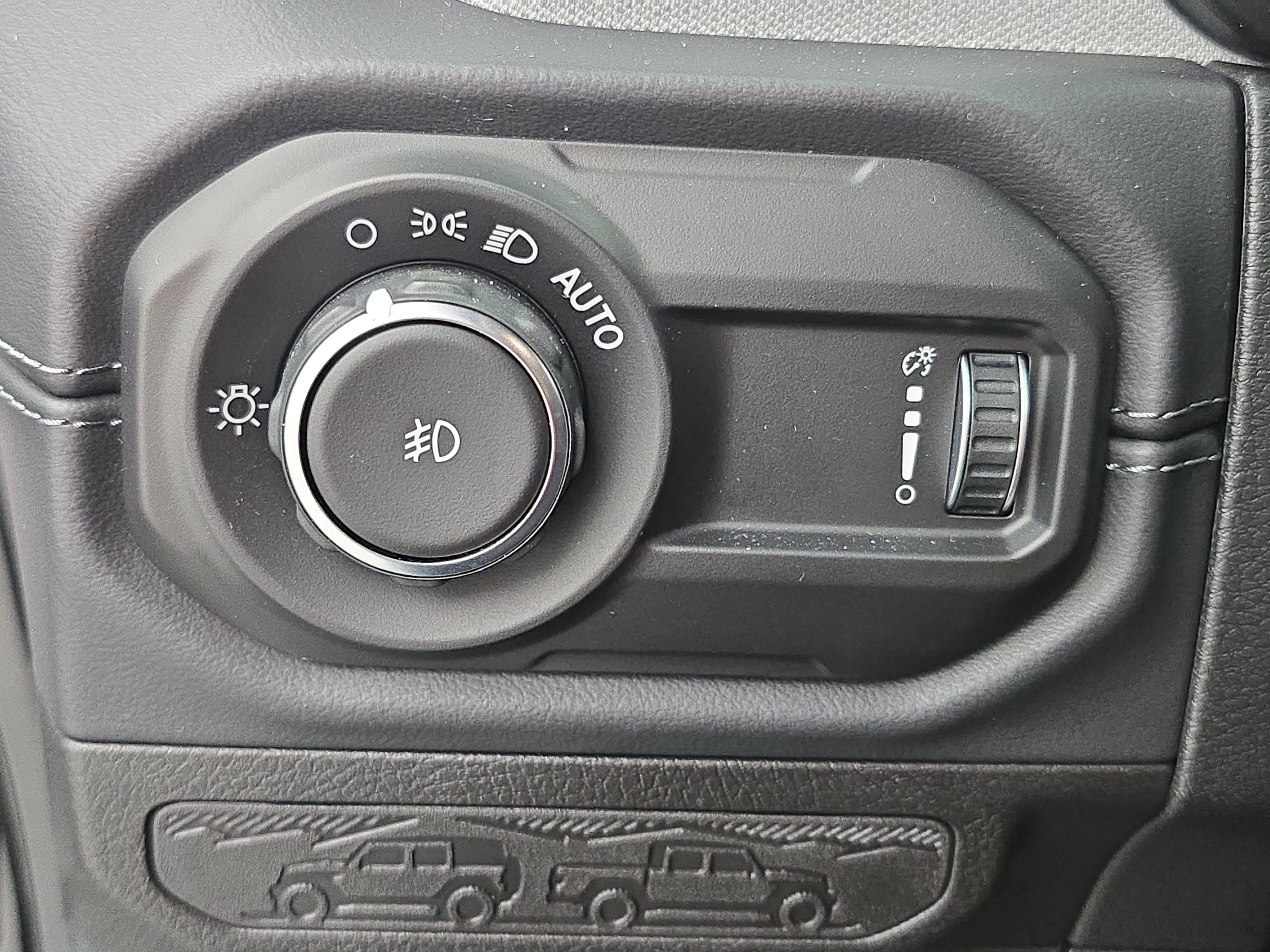Used 2026 Jeep Wrangler Unlimited Sahara AWD/4WD image 26
