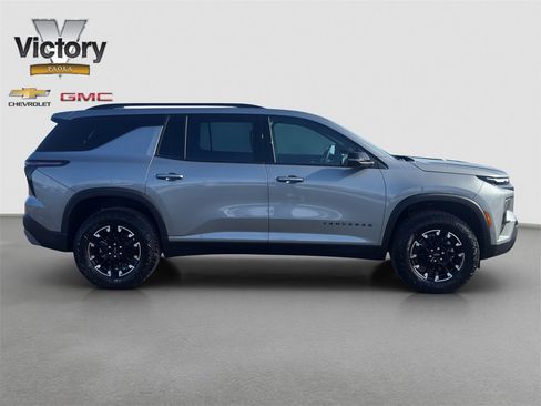 New 2026 Chevrolet Traverse Z71 w/ Enhanced Driving Package image 7