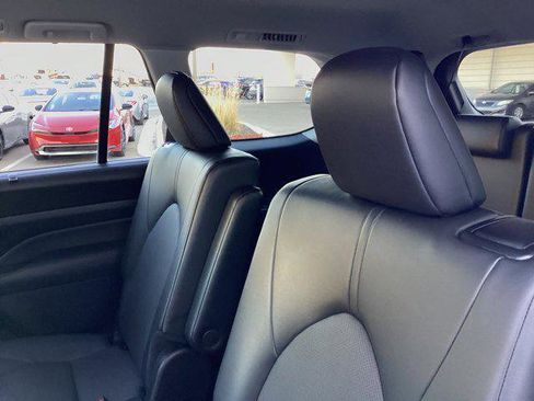 Certified 2024 Toyota Grand Highlander XLE image 24