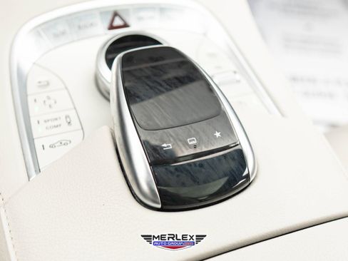 Used 2016 Mercedes-Benz S 550 4MATIC Sedan w/ Premium Package image 37