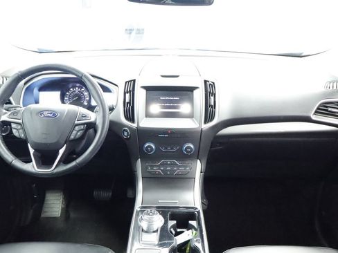 Used 2019 Ford Edge SEL w/ Equipment Group 201A AWD/4WD image 13