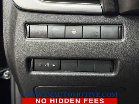 Used 2023 Nissan Rogue SV AWD/4WD image 33