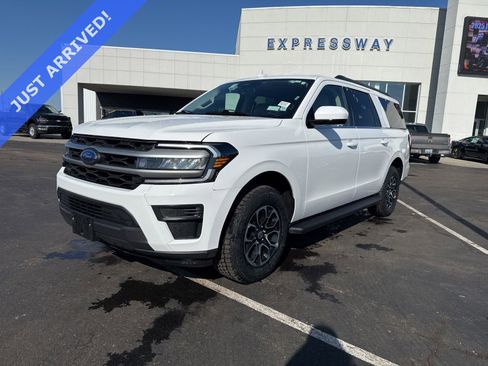 Used 2024 Ford Expedition Max XLT image 1