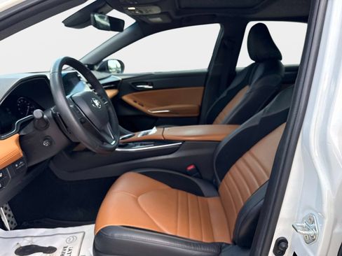 Used 2022 Toyota Avalon Touring w/ Advanced Safety Package FWD image 20