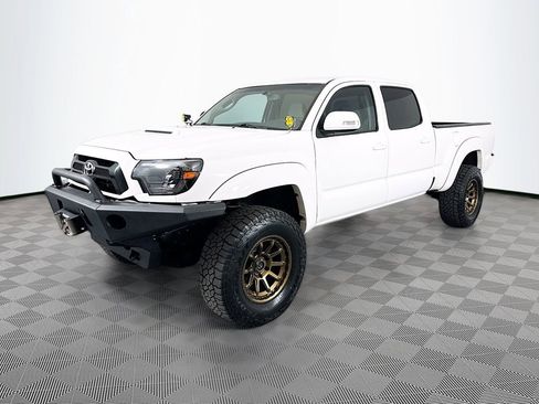 Used 2013 Toyota Tacoma 4x4 Double Cab w/ TRD Sport Pkg image 3