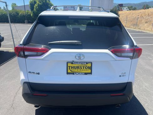 Certified 2025 Toyota RAV4 LE AWD/4WD image 9