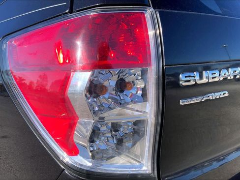 Used 2010 Subaru Forester 2.5X Premium image 26